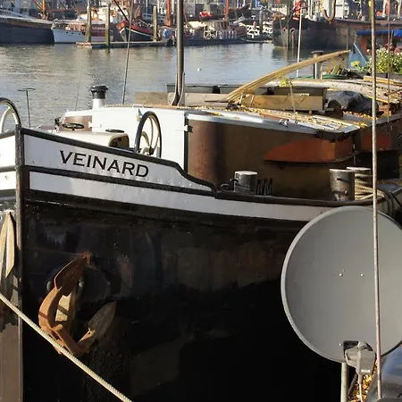 Boat & Breakfast Veinard *